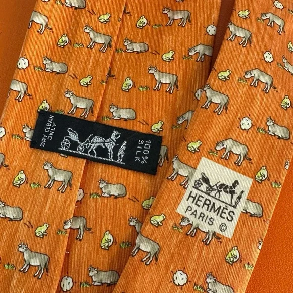 Hermes Orange Tie with Green and White Accents - Picture 5 of 10